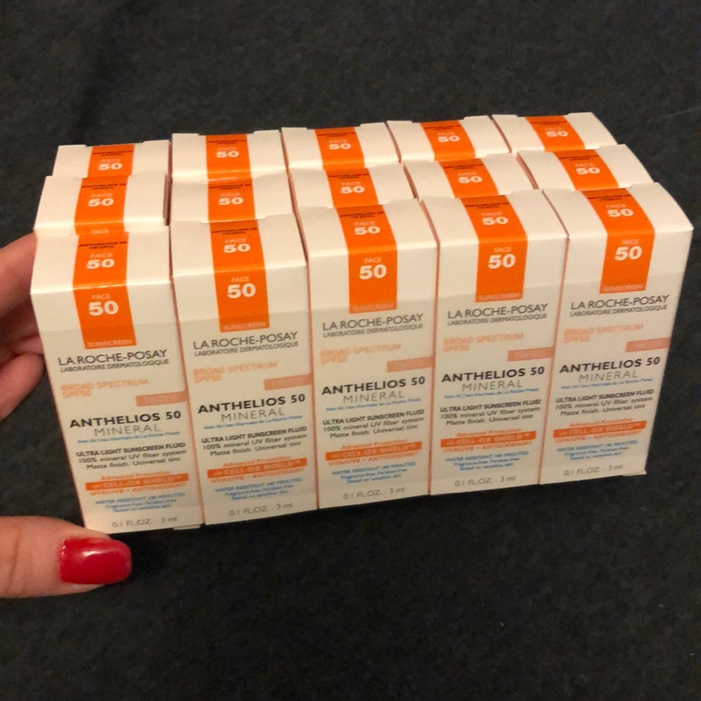 Travel Box (15 x 3ml) of La Roche-Posay Tinted SPF
